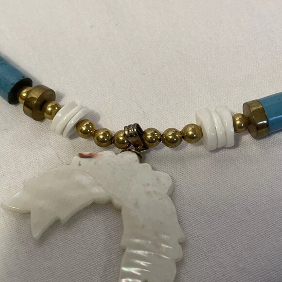 Turquoise Puka Shell Beaded Necklace Carved Mother of Pearl Pendant Vintage - Picture 9 of 10